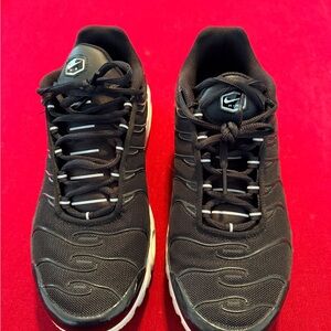 Nike Air Max Black and White Athletic Sneakers